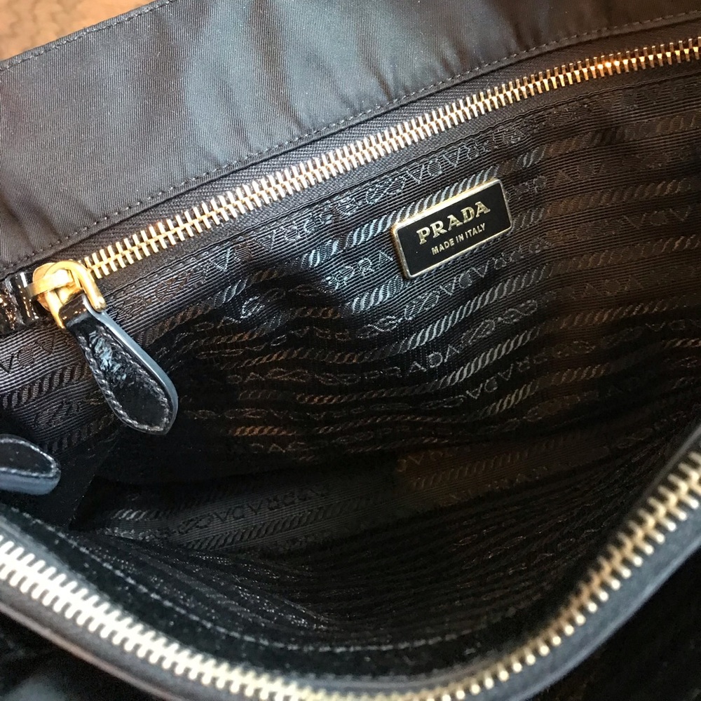 Prada Black Nylon Tote Bag/Shoulder Bag - Picture 6 of 7